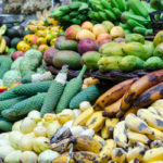 Confinement, la vente des produits « péyi » se poursuit